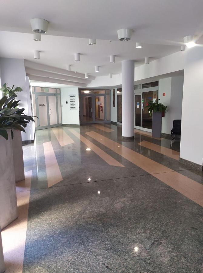 Warsaw Concierge Wola Ratusz Varsóvia Exterior foto
